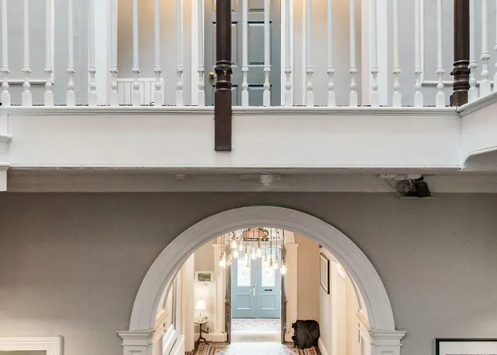 The Corson At Claremont Διαμέρισμα