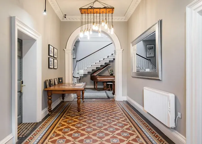 The Corson At Claremont Apartment